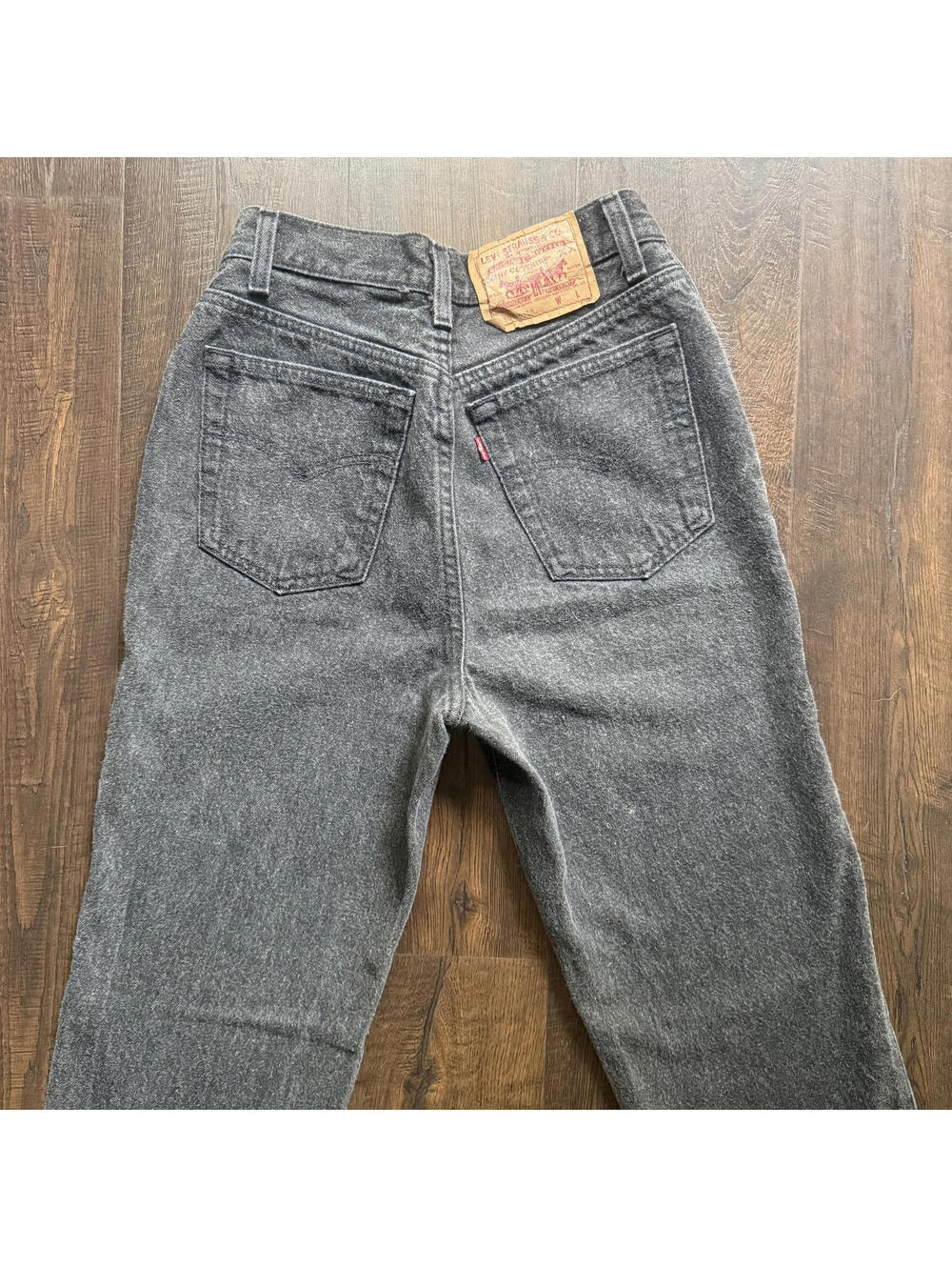 Vintage Dark Raven Gray Wash Levi 501 Button Fly High Waisted Mom Jeans 25 Sz7